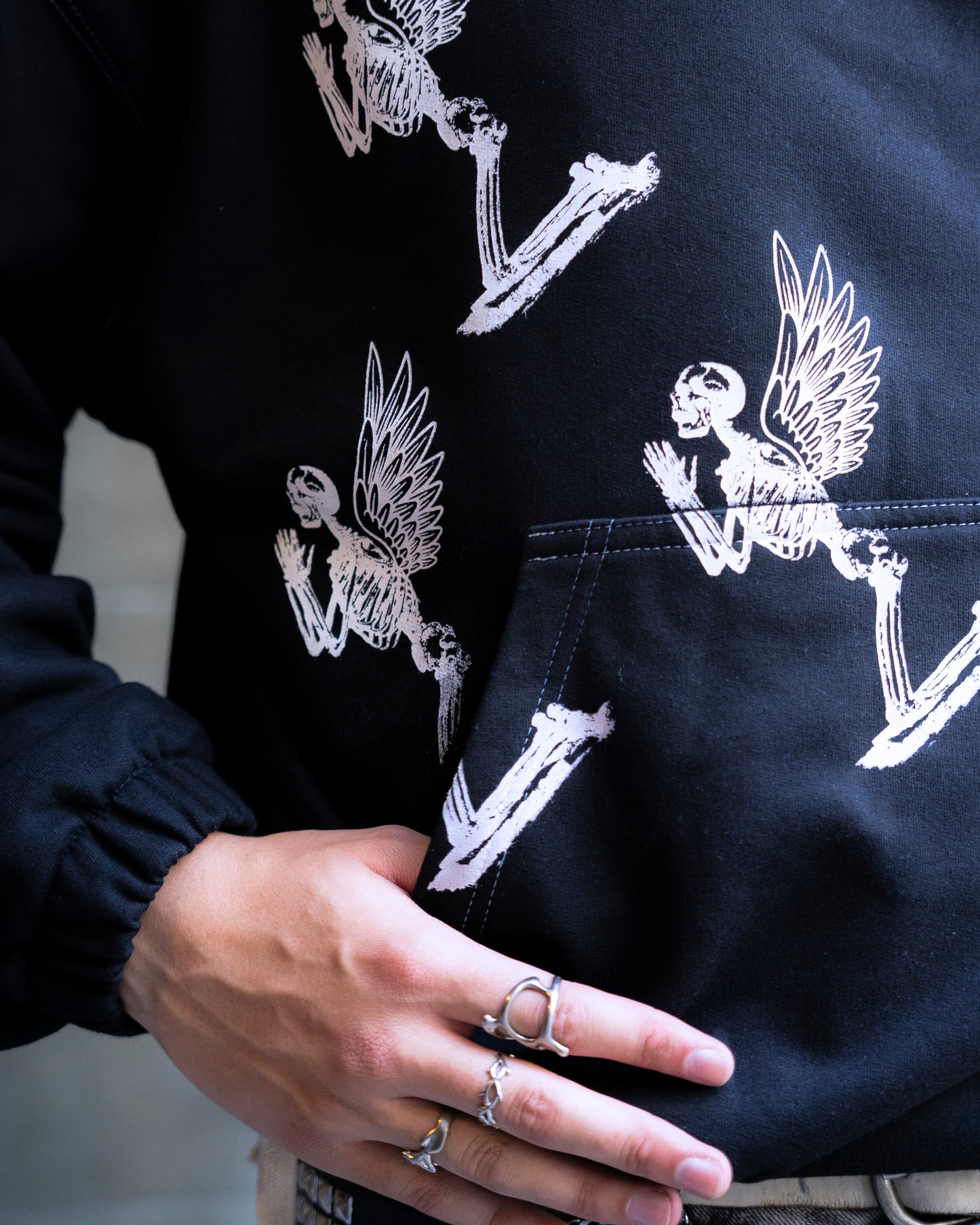 Hoodie Three Angels V2 OG Black