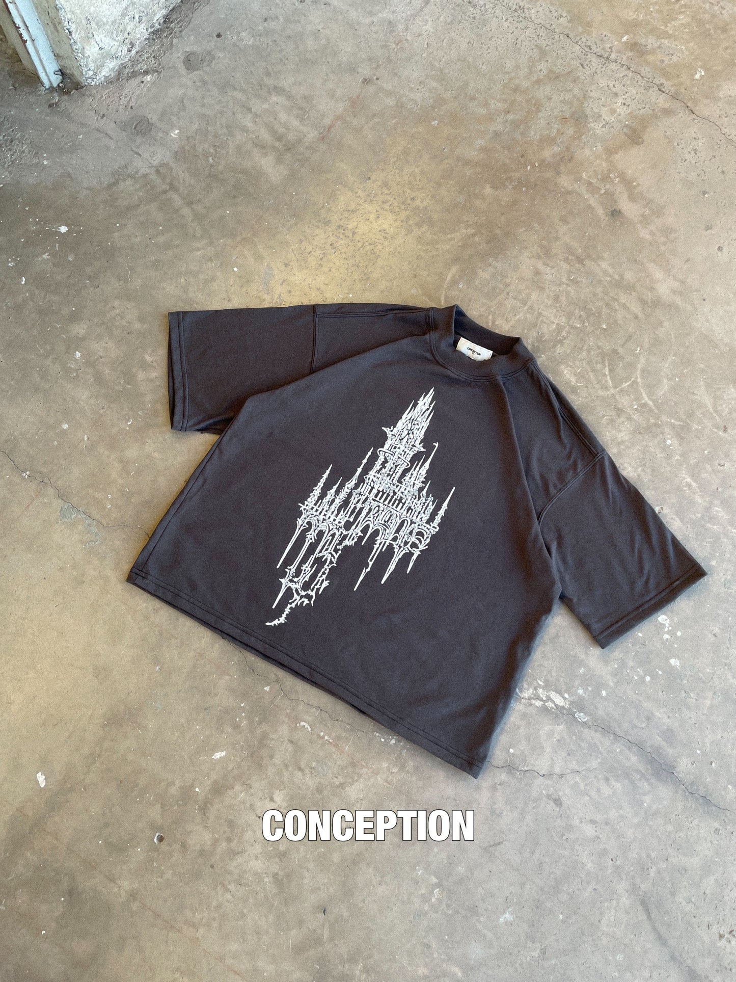 Tee Cathredark Dark grey Boxy fit